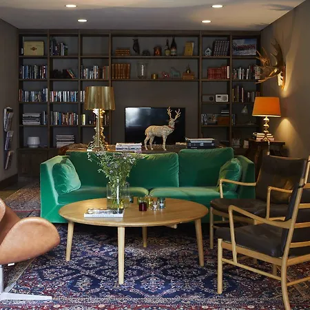 Monterosa מלון 3*